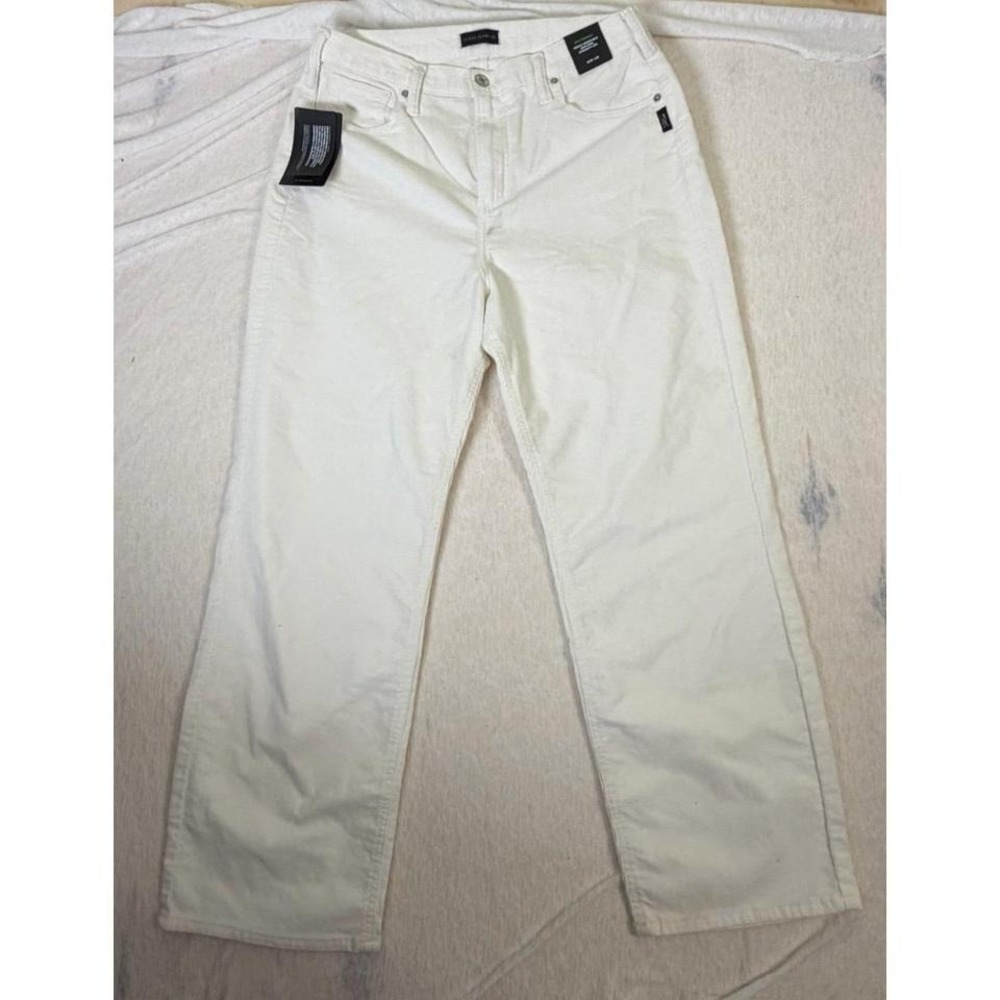 Silver Jeans Co Highly Desirable Straight‎ White Jeans W33 L28 High Rise NWT